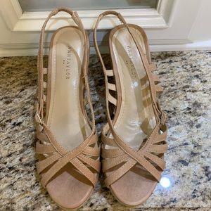 Ladies wedge sandals